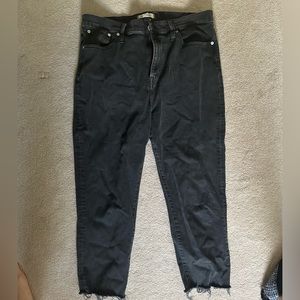 Madewell high rise slim crop boyjean - 32 lunar wash black raw hem